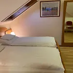 Oda ve Kahvaltı Aurora Panzio 4*