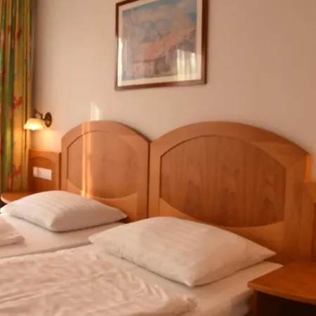 Aurora Panzió 4* Bük