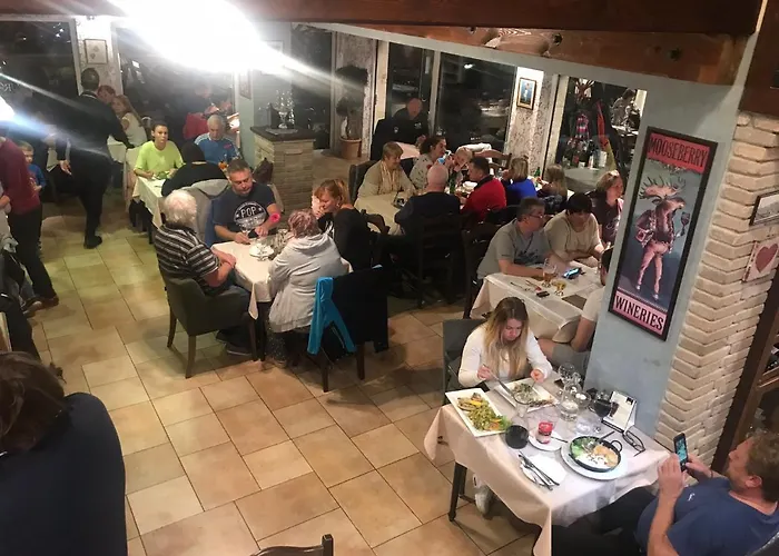 Aurora Panzio Bed & Breakfast Buk